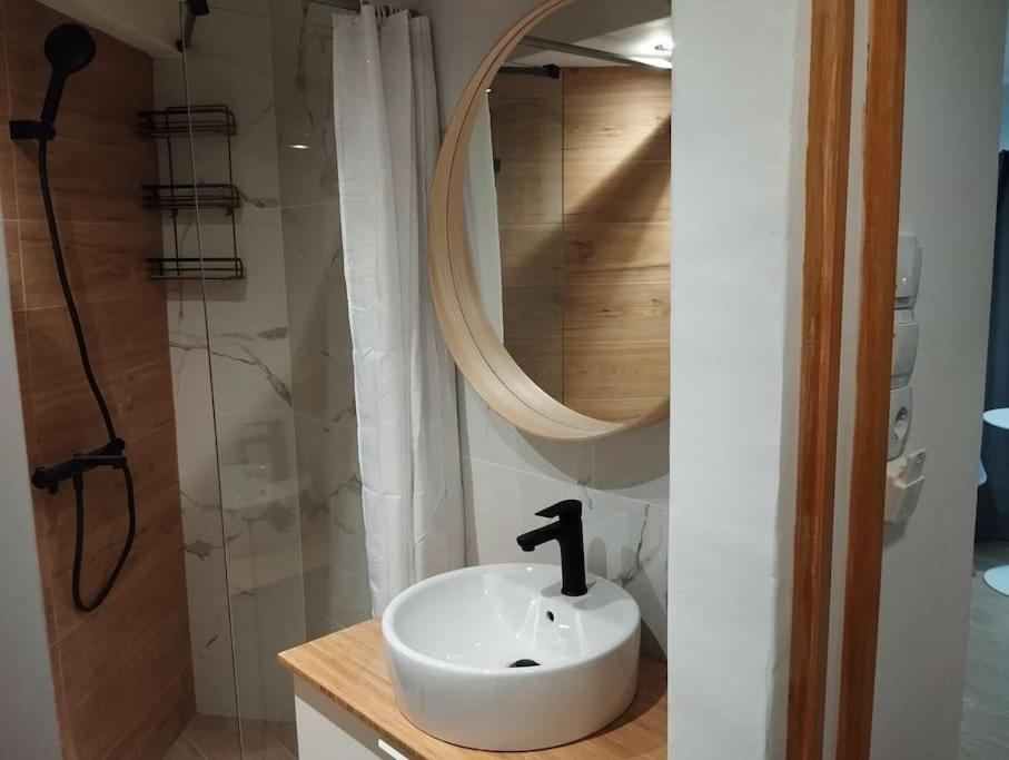 Nektar Cosy Apartment In City Centre 雅典 外观 照片